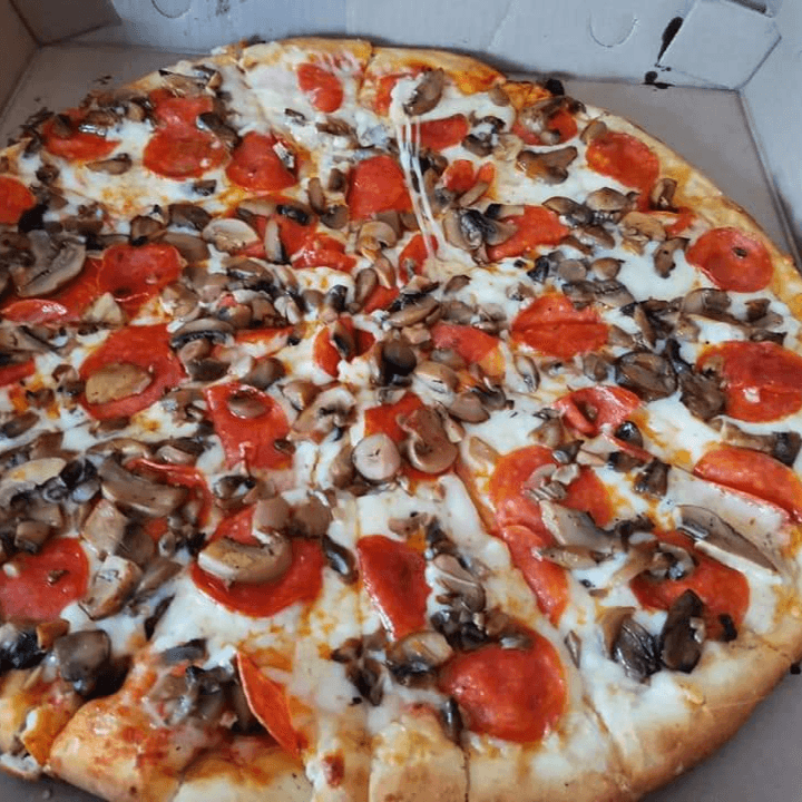 pizza peperoni champiñon familiar 8 trozos