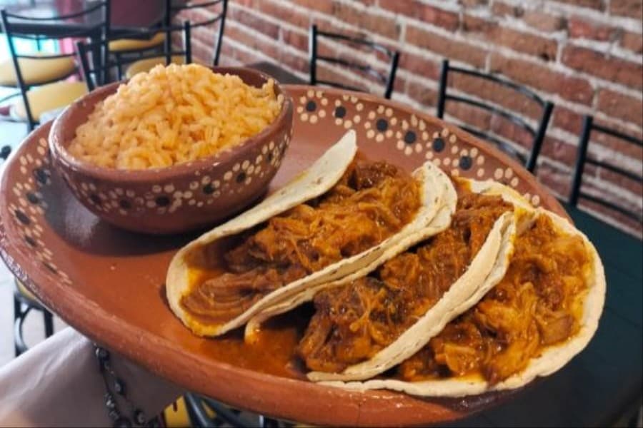 TACO DE COCHINITA