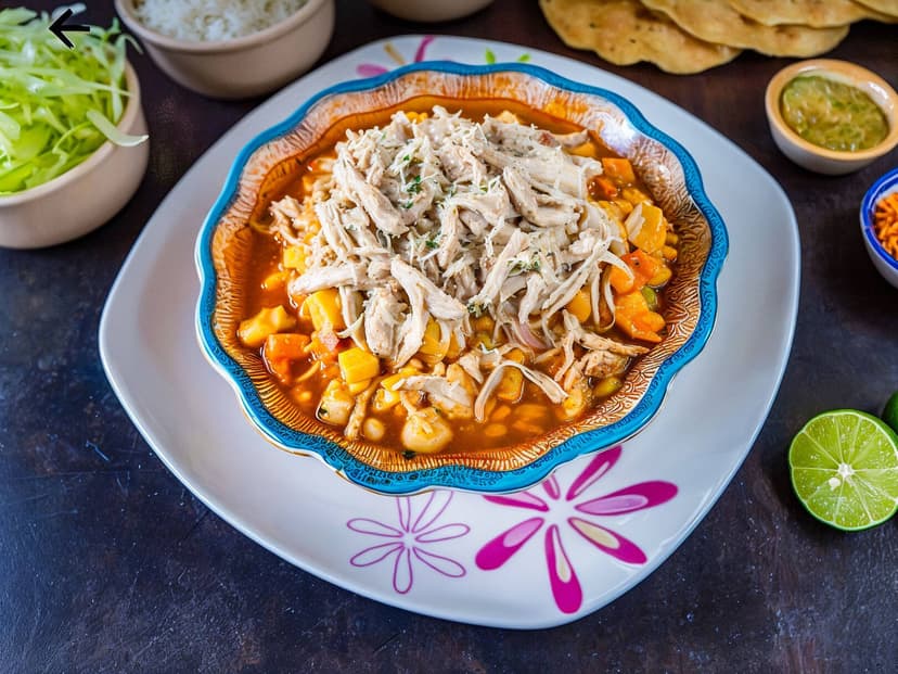 Quesadillas y Pozole