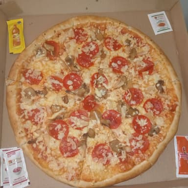PIZZA FAMILIAR CLASICA