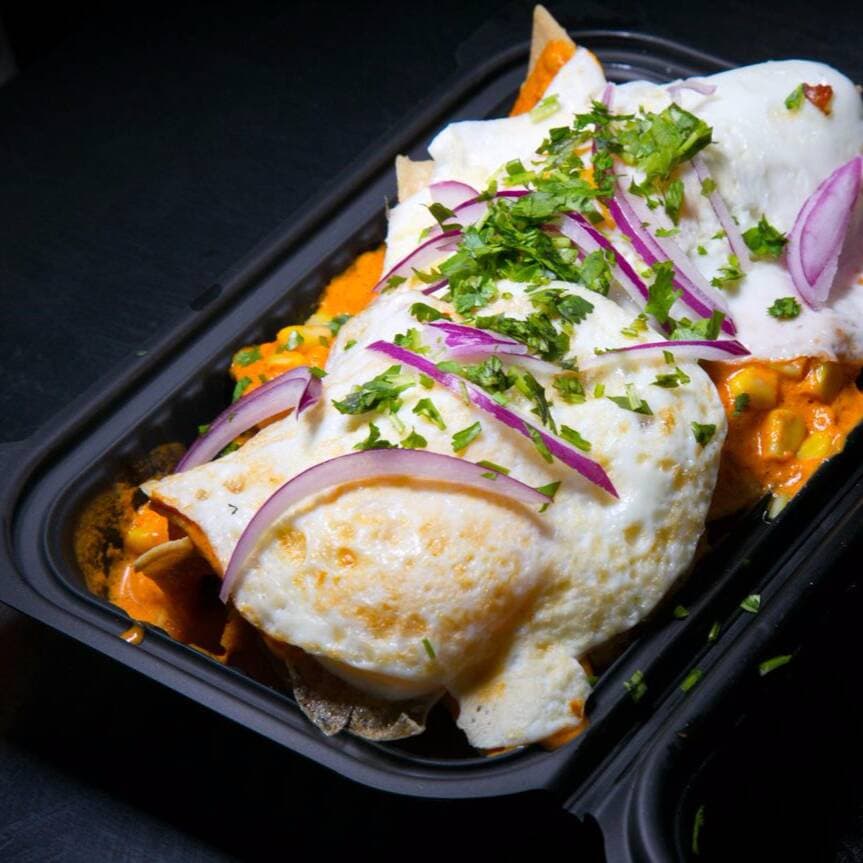 Chilaquiles en Salsa de Crema de Chipotle