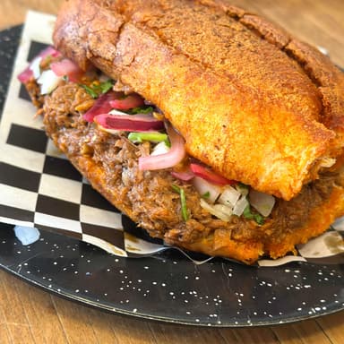 Torta Birria