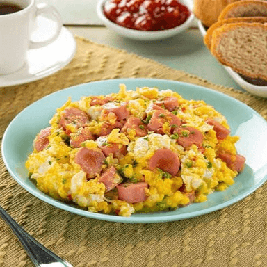Huevos con Salchicha
