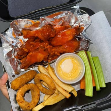 mixtos (4 boneless 4 alitas)