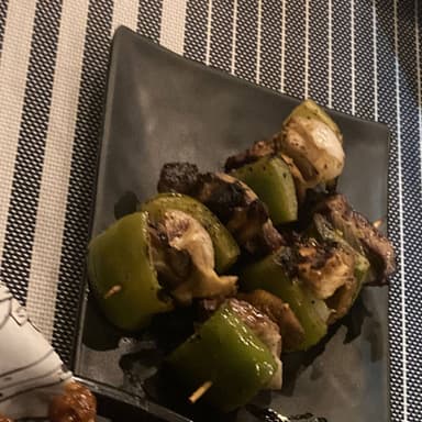Brochetas de Pollo Marinado