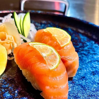 Nigiri Salmon