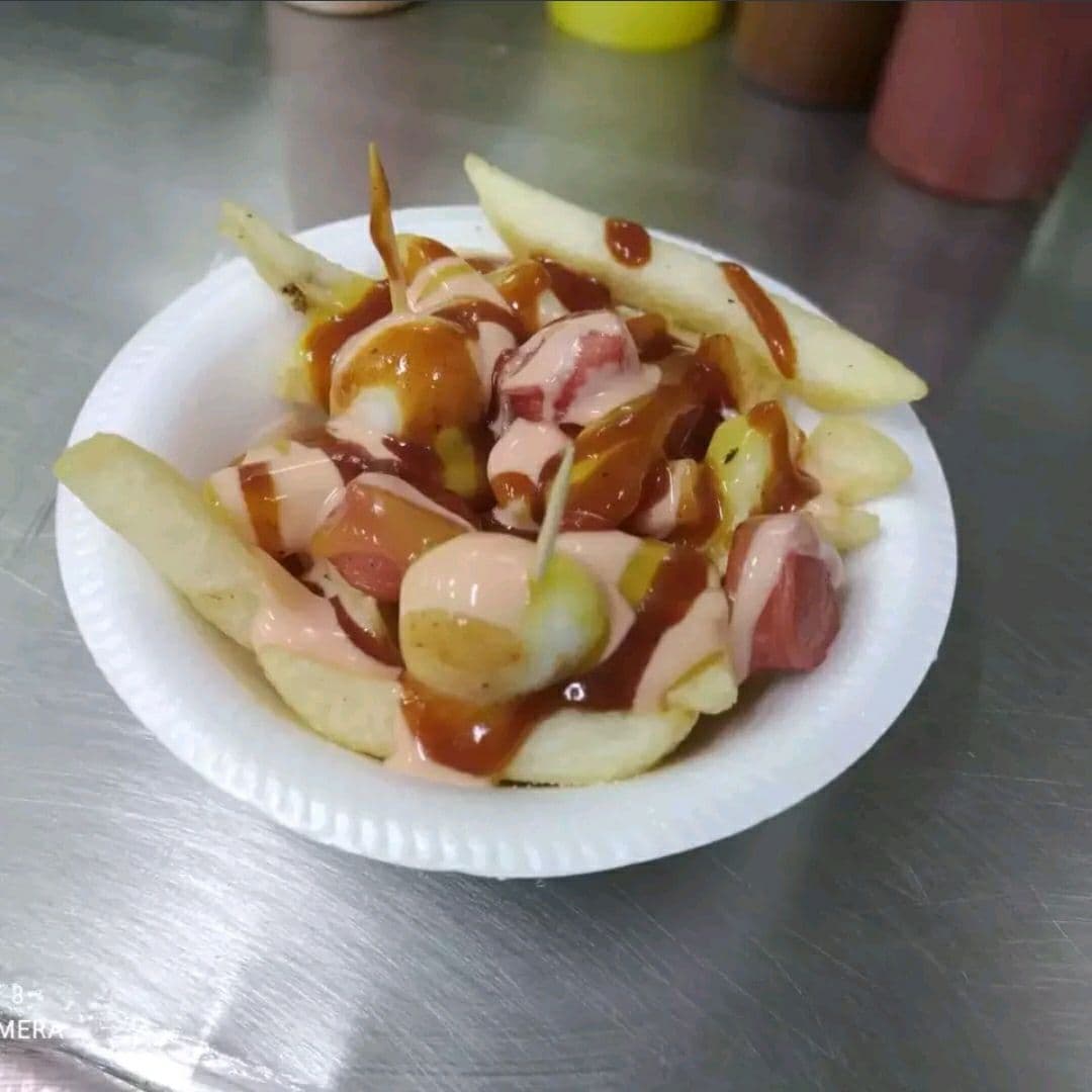 Salchipapas