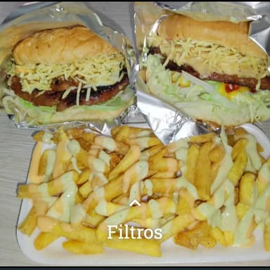 2 Hamburguesas Sencillas con porción de papas
