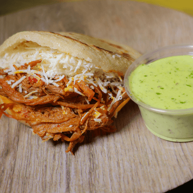 Arepa Peluda (carne Deshebrada de Res)