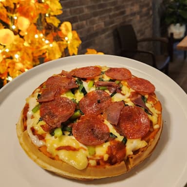 Waffle Pizza Pepperoni
