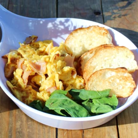 Huevos con Pechuga de Pavo