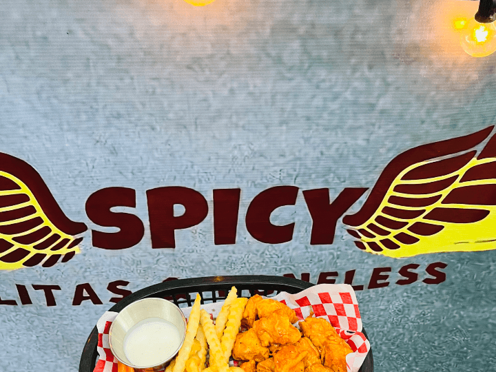 SPICY alitas y boneless