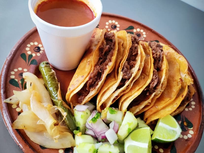 Tacos de Barbacoa "Ya Mérito"