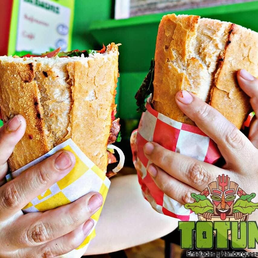 Combo Lonche Italiano Quesadilla + Bebida de 250 M