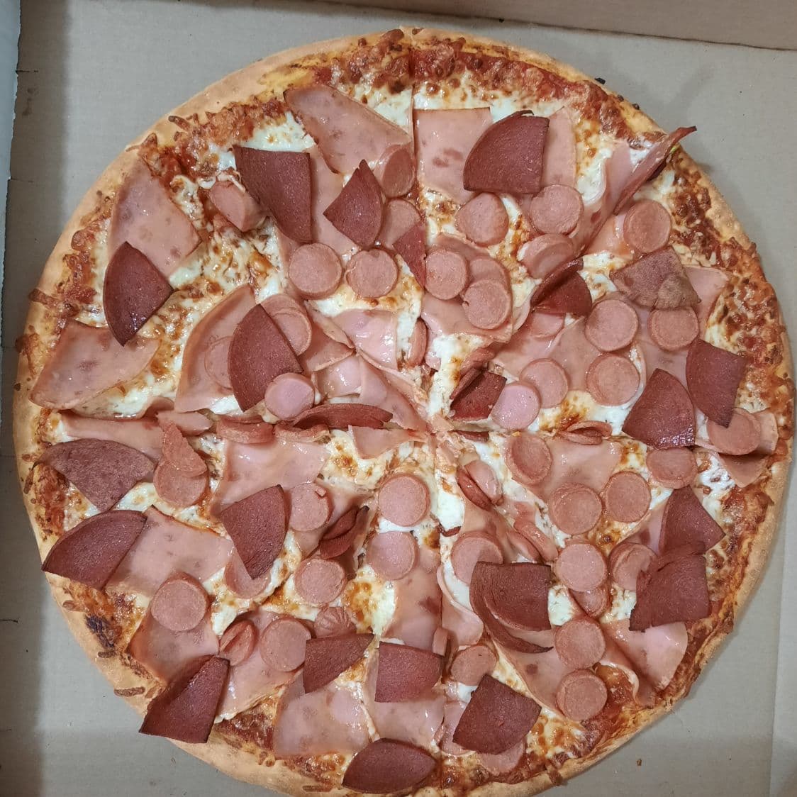 Pizza Carnes Frias