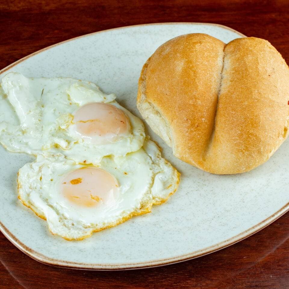 Pan con Huevo