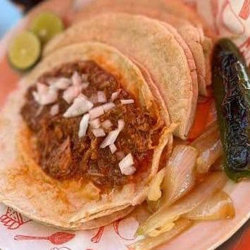 Taco de barbacoa medio