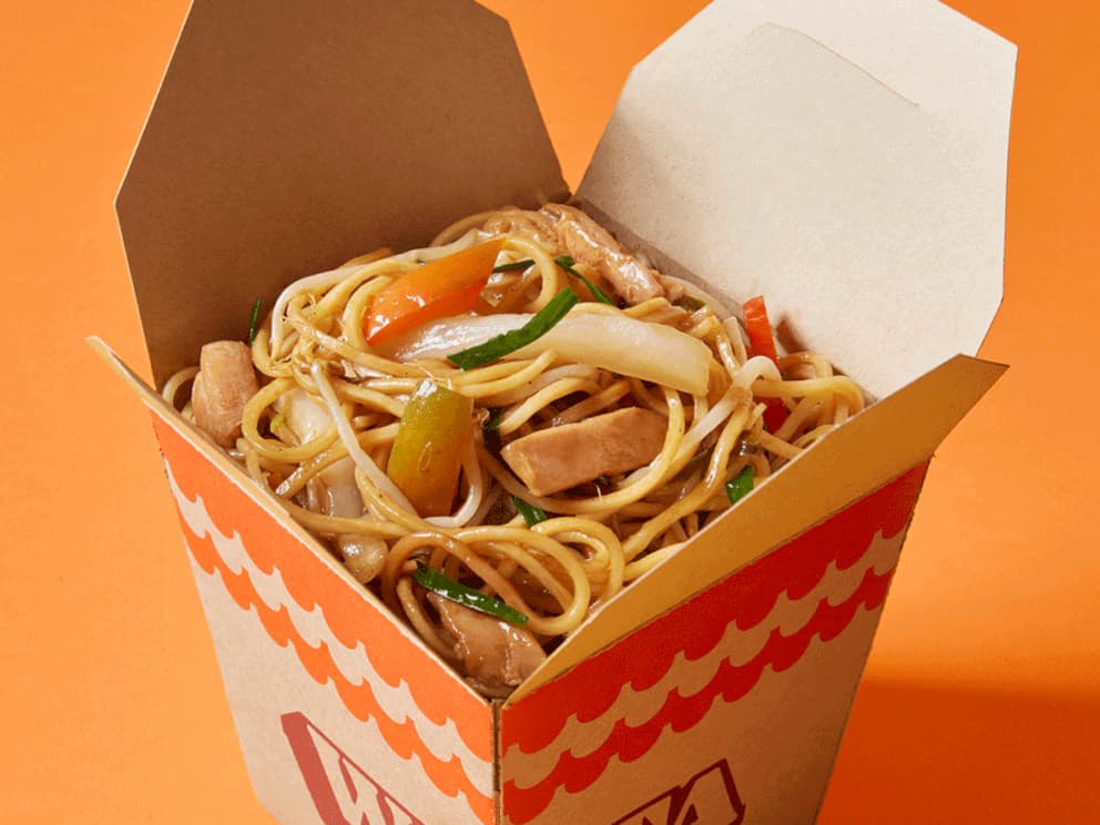 Tallarín de Pollo con Verduras