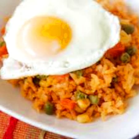 ARROZ DEL DIA CON HUEVO