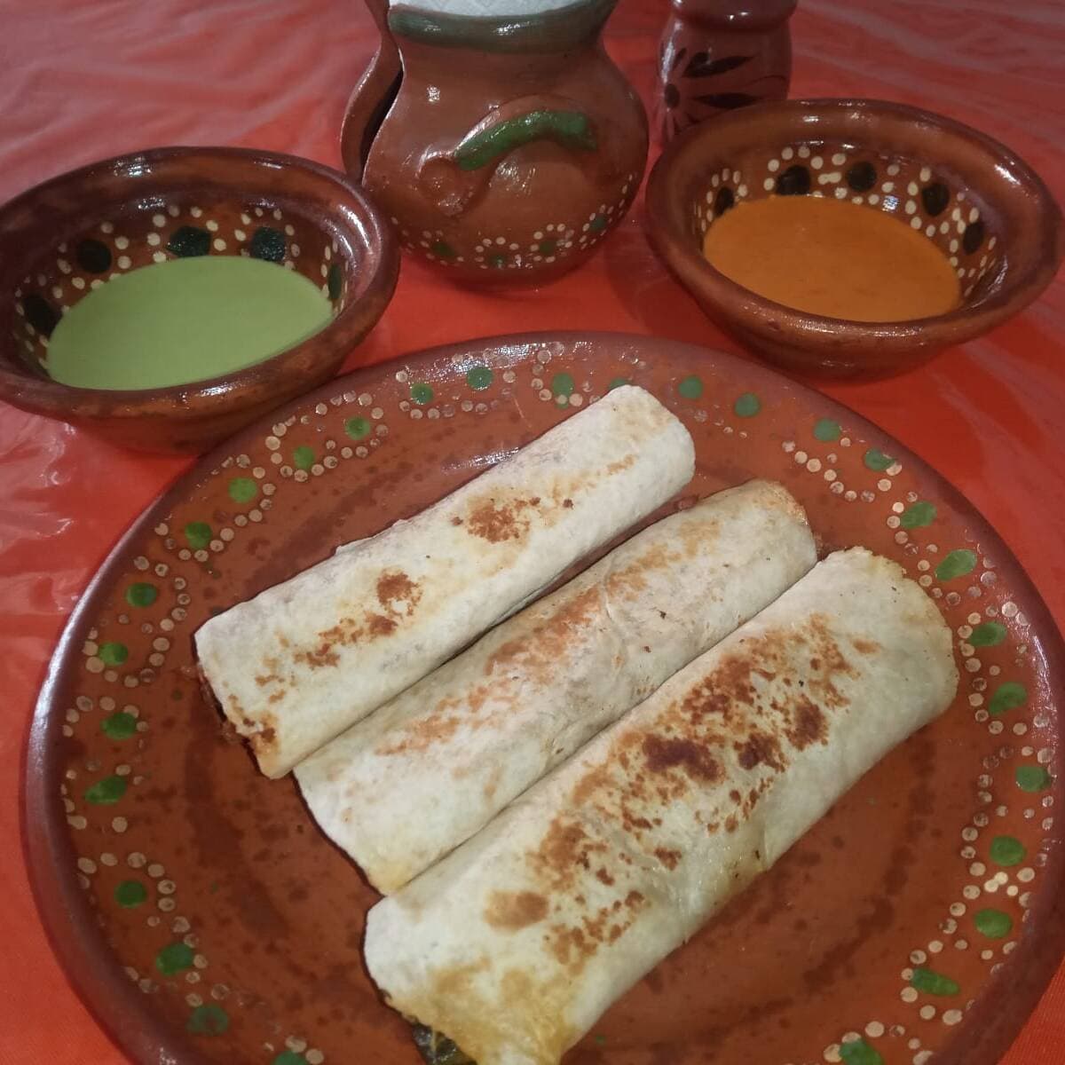 Burritos Rellenos de Guiso