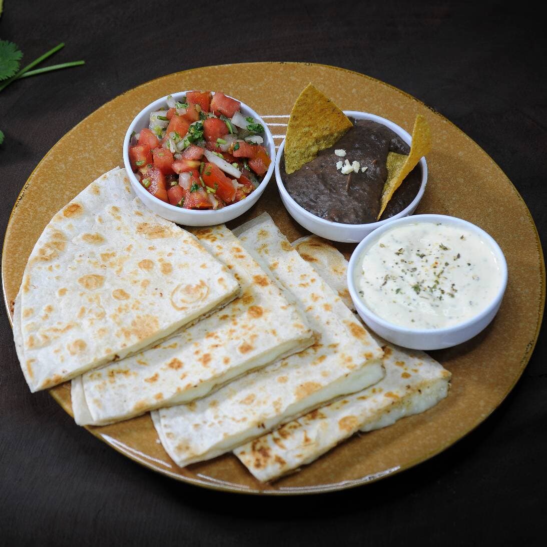 Quesadilla de Res ó Pollo