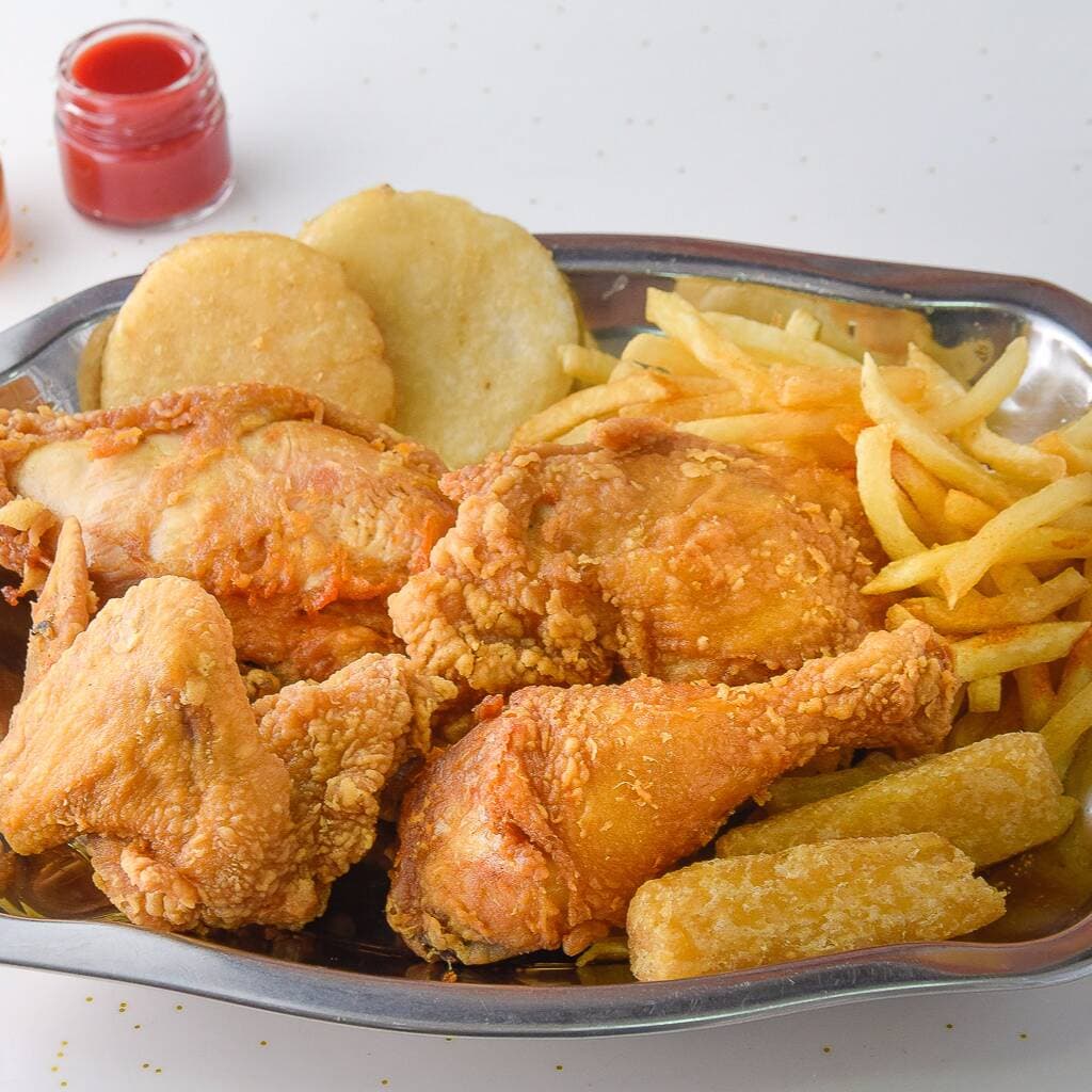 Pollo Broaster Con Arepa