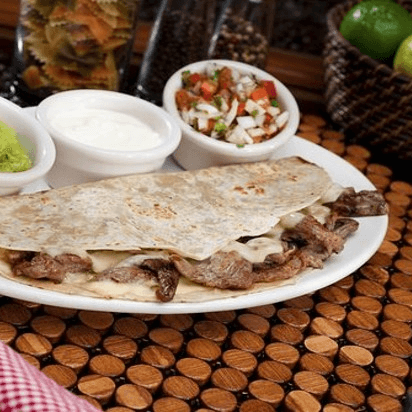 2Quesadilas Gig.MILANESA+2 AGUAS Horchata GRATIS
