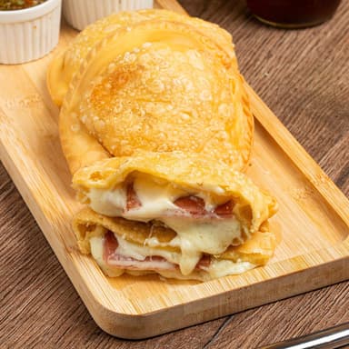 Empanada Jamón y Queso