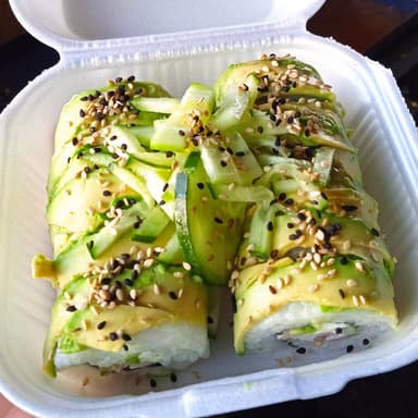 Aguacate Roll