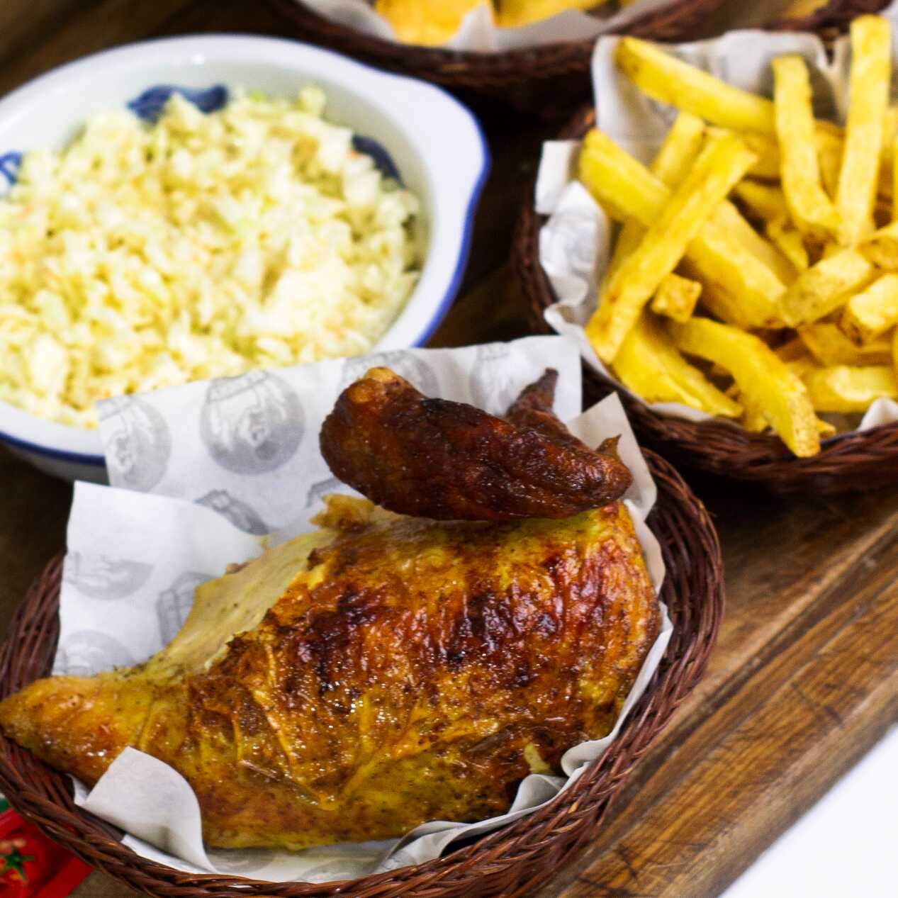 Combo 1/4 Pollo con papas + chicha