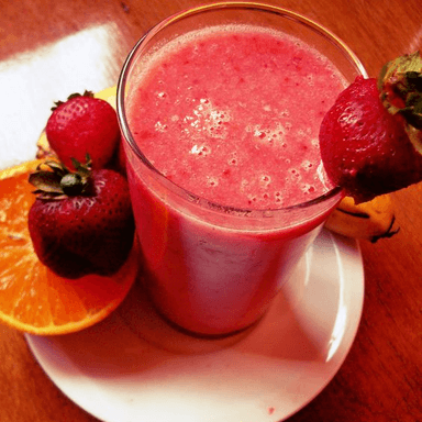 Jugo Fresa/Naranja & Jengibre 16oz