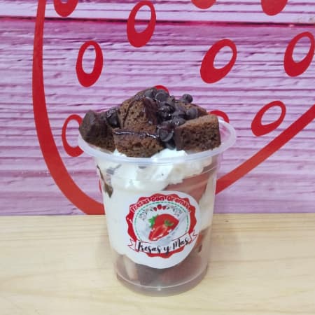 Fresas con Crema Brownie