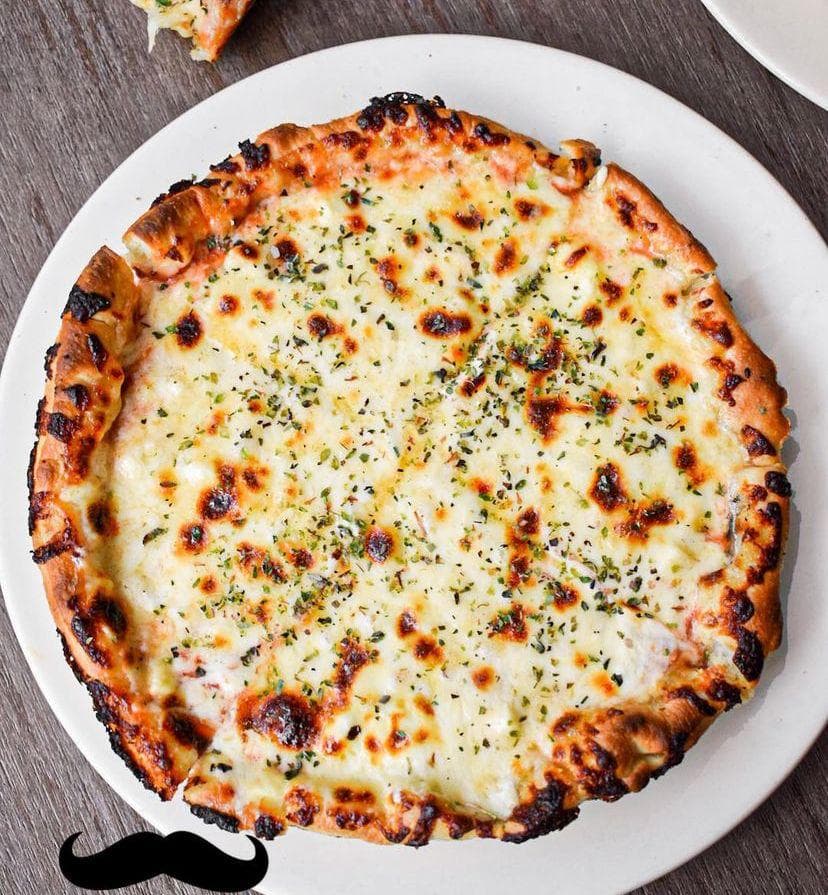 Pizzería Alemana Bigote (Cabañas)