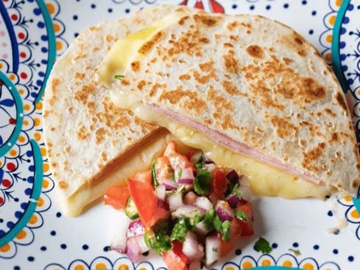 Las Niñas Quesadillas, Postres y Mas