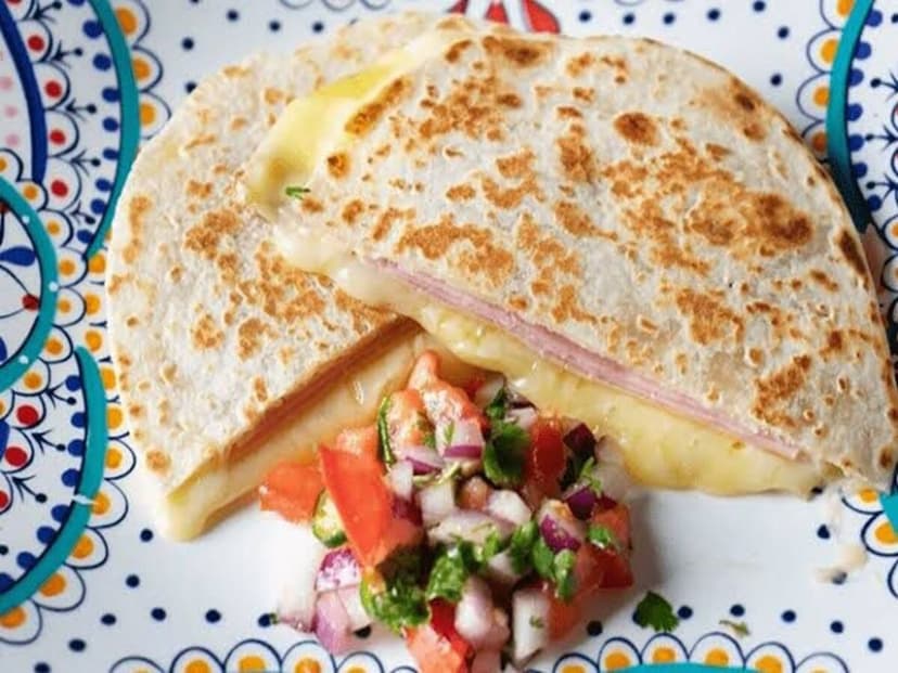 Las Niñas Quesadillas, Postres y Mas