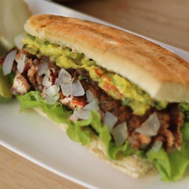 Megatorta De Carne Asada.