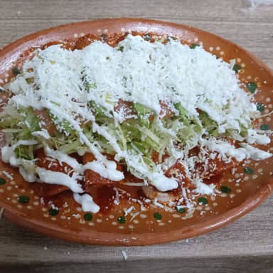 ORDEN DE ENCHILADAS ROJAS DE RES