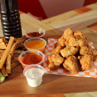 Boneless + Bebida