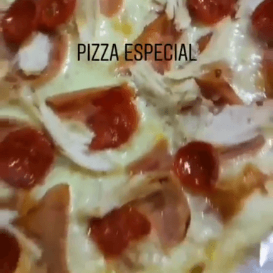 Pizza Especial mediana