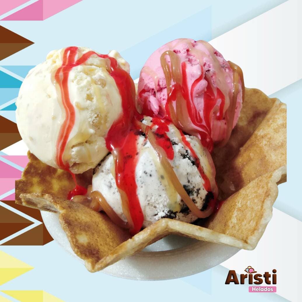 Estrella con Tres Bolas de Helado