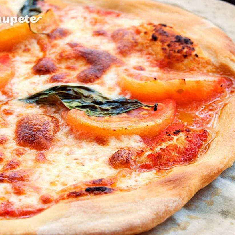 Pizza Burrata y Jamón Serrano🔥