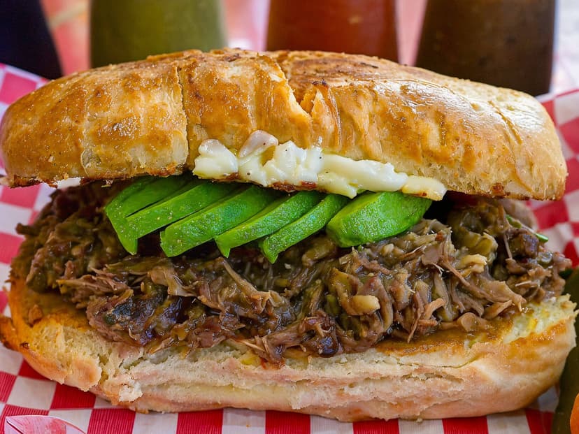 La Vaca Pinta Pozole, Tortas Tacos