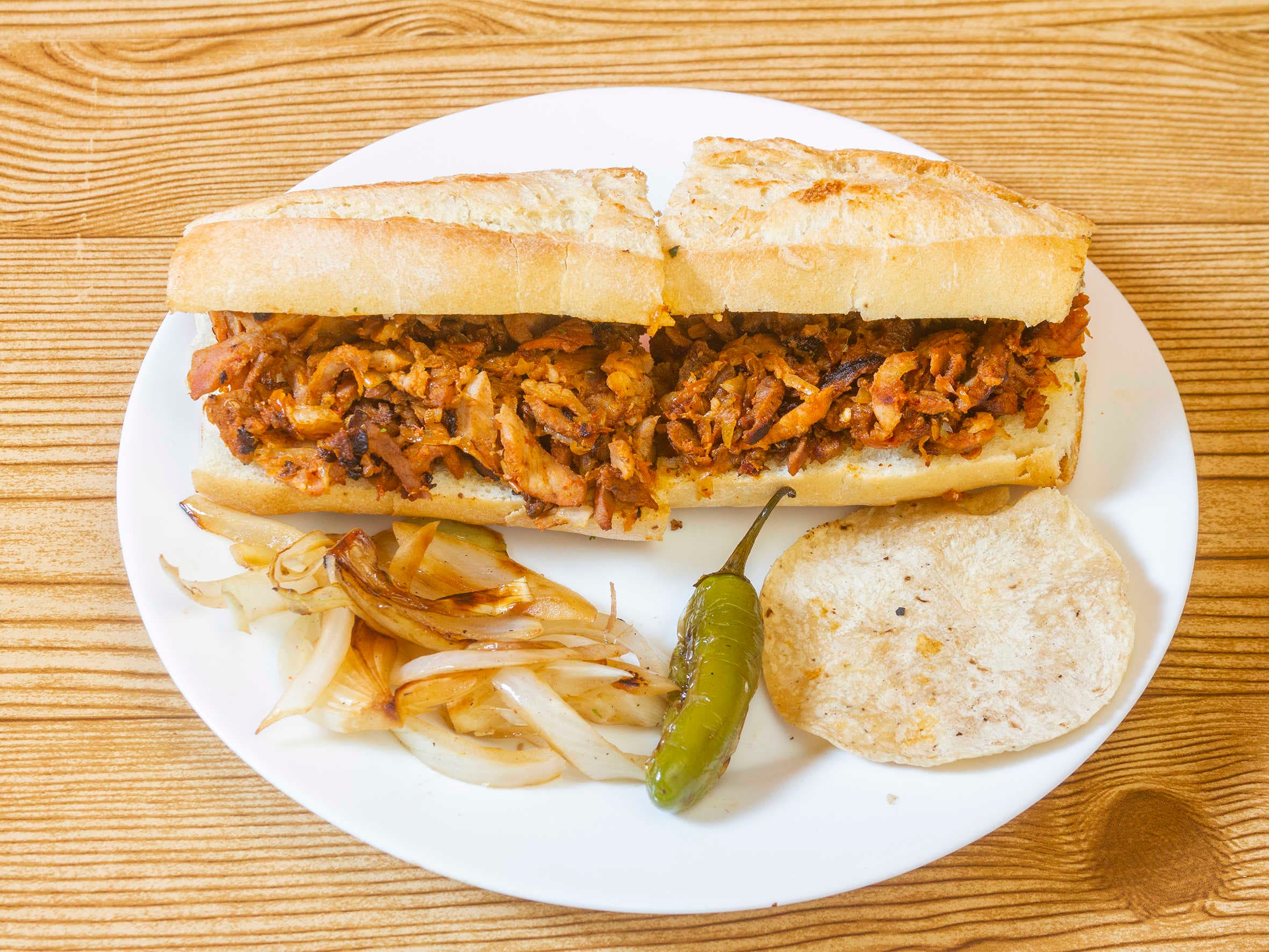 Lonche de Pastor.