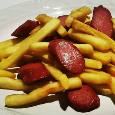 Salchipapas
