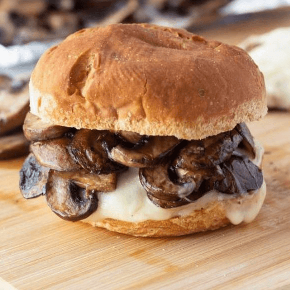 Alanis Burger Fungi (Champiñones+Cuatro Quesos)