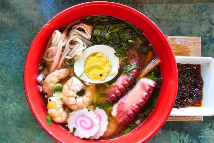 RAMEN MARISCOS