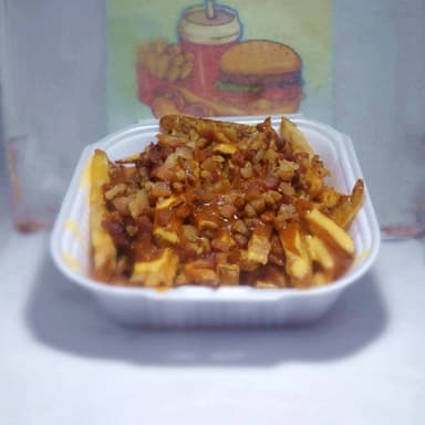 Chili cheese fries
