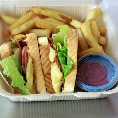 Sándwich clásico
