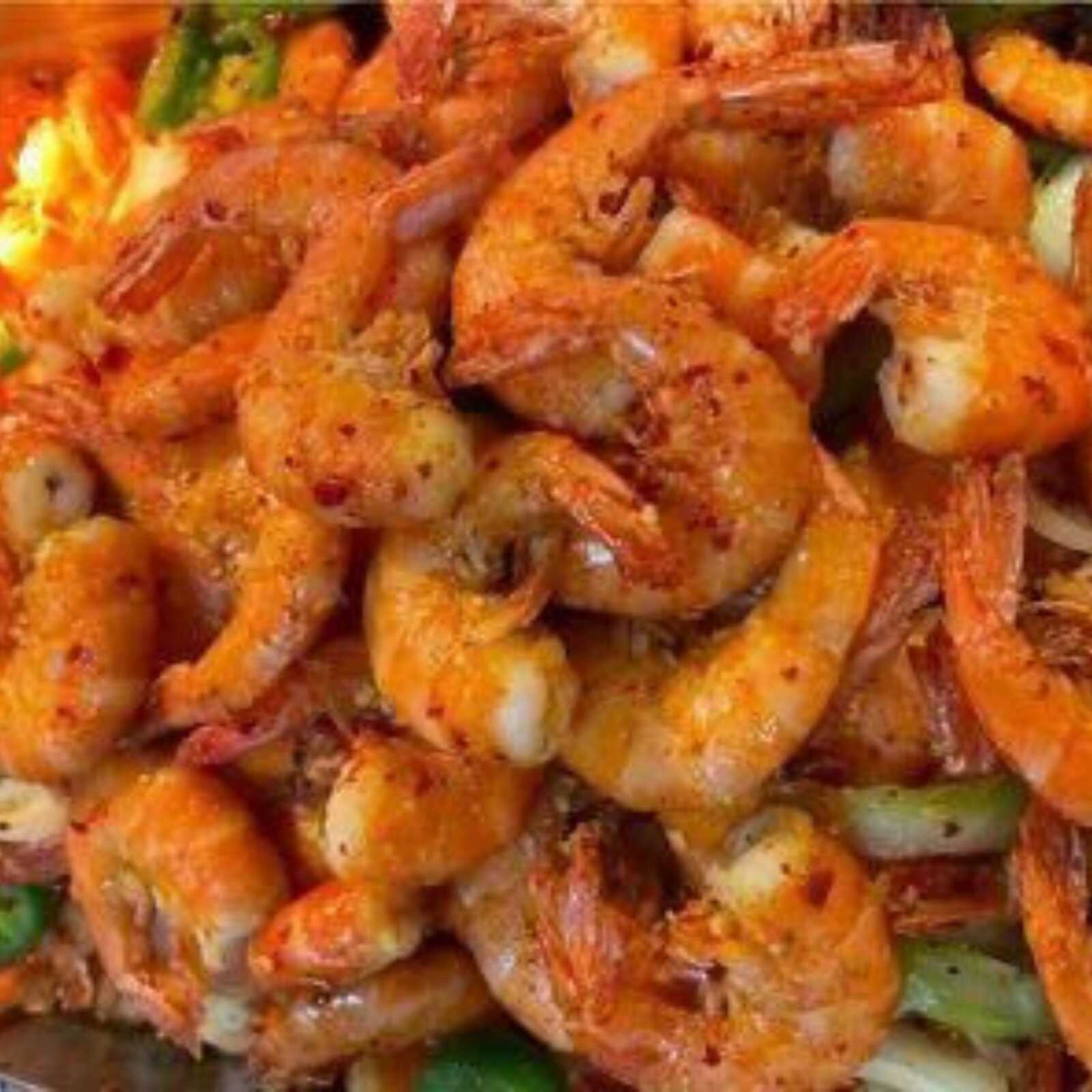 camarón con 2 guisado y arroz o pasta