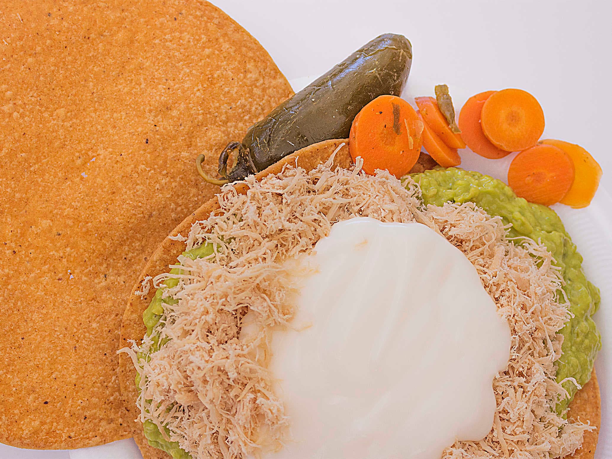 Tostada Especial (Pechuga)
